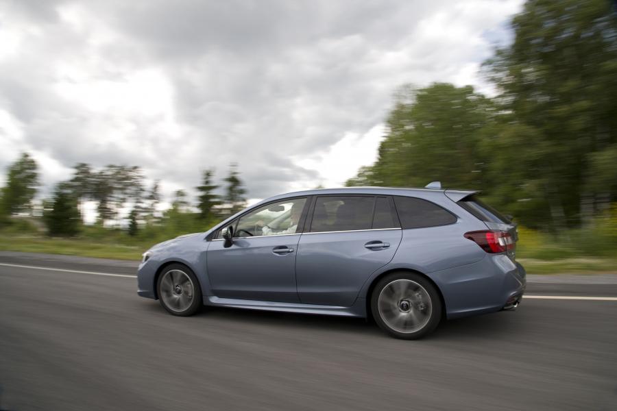  Subaru Levorg 2015 года  (EU) (фото 15 из 40)